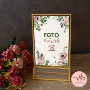 Napis foto kotiček za fotografiranje na poroki in dogodkih.