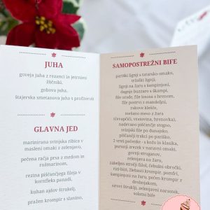 Personaliziran poročni jedilnik z elegantnim dizajnom in cvetličnimi motivi.