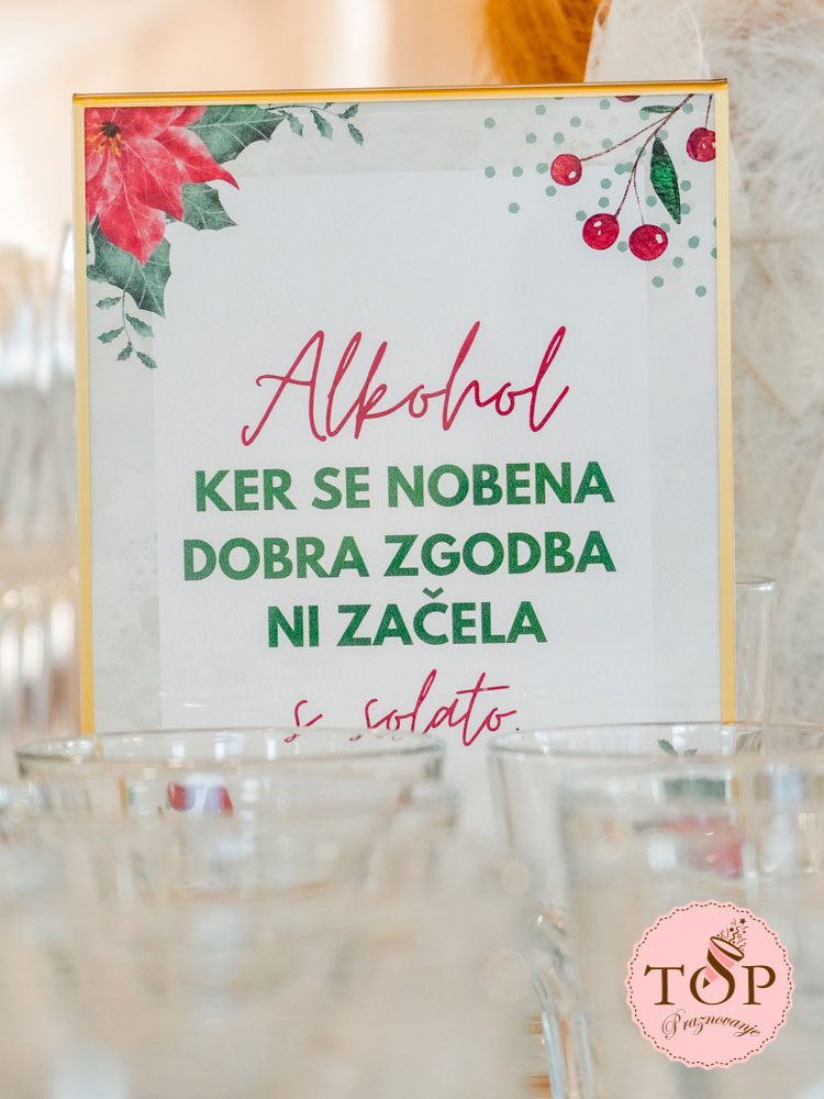 Alkohol, ker se nobena dobra zgodba ni začela s solato.