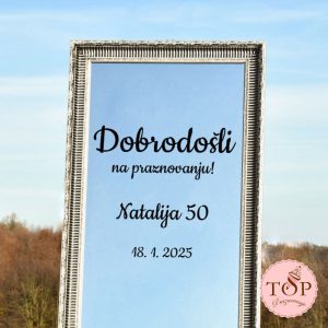 Ogledalo z napisom Dobrodošli na praznovanju za dekoracijo 50. rojstnega dne.
