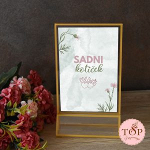 Izposoja dekorativne tablice z napisom sadni kotiček za postrežbo sadja na pladnjih in stojalih