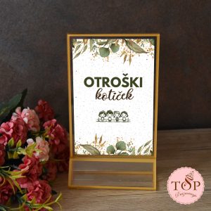 Izposoja tablice in napisa otroški kotiček za označitev prostora za otroke na zabavi.